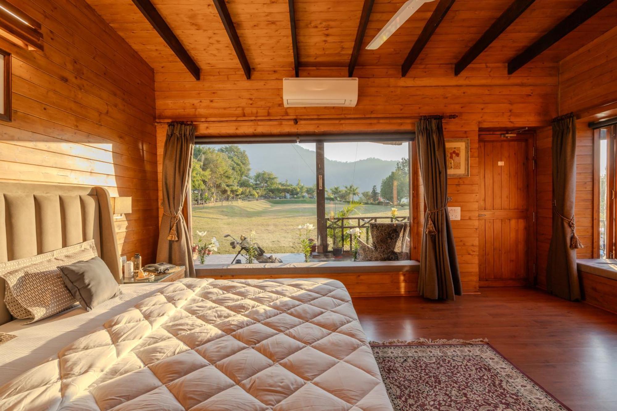 Saffronstays Timber Crest เดห์ราดุน ภายนอก รูปภาพ