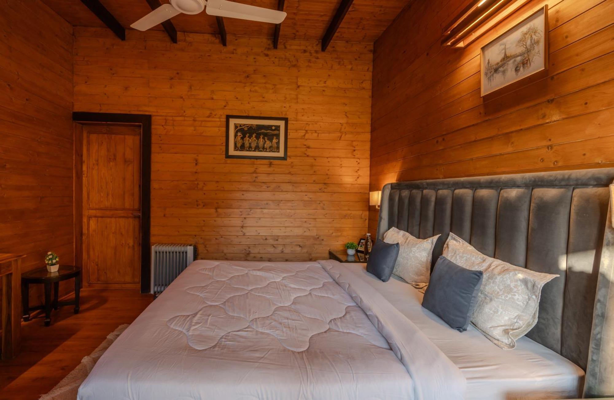 Saffronstays Timber Crest เดห์ราดุน ภายนอก รูปภาพ