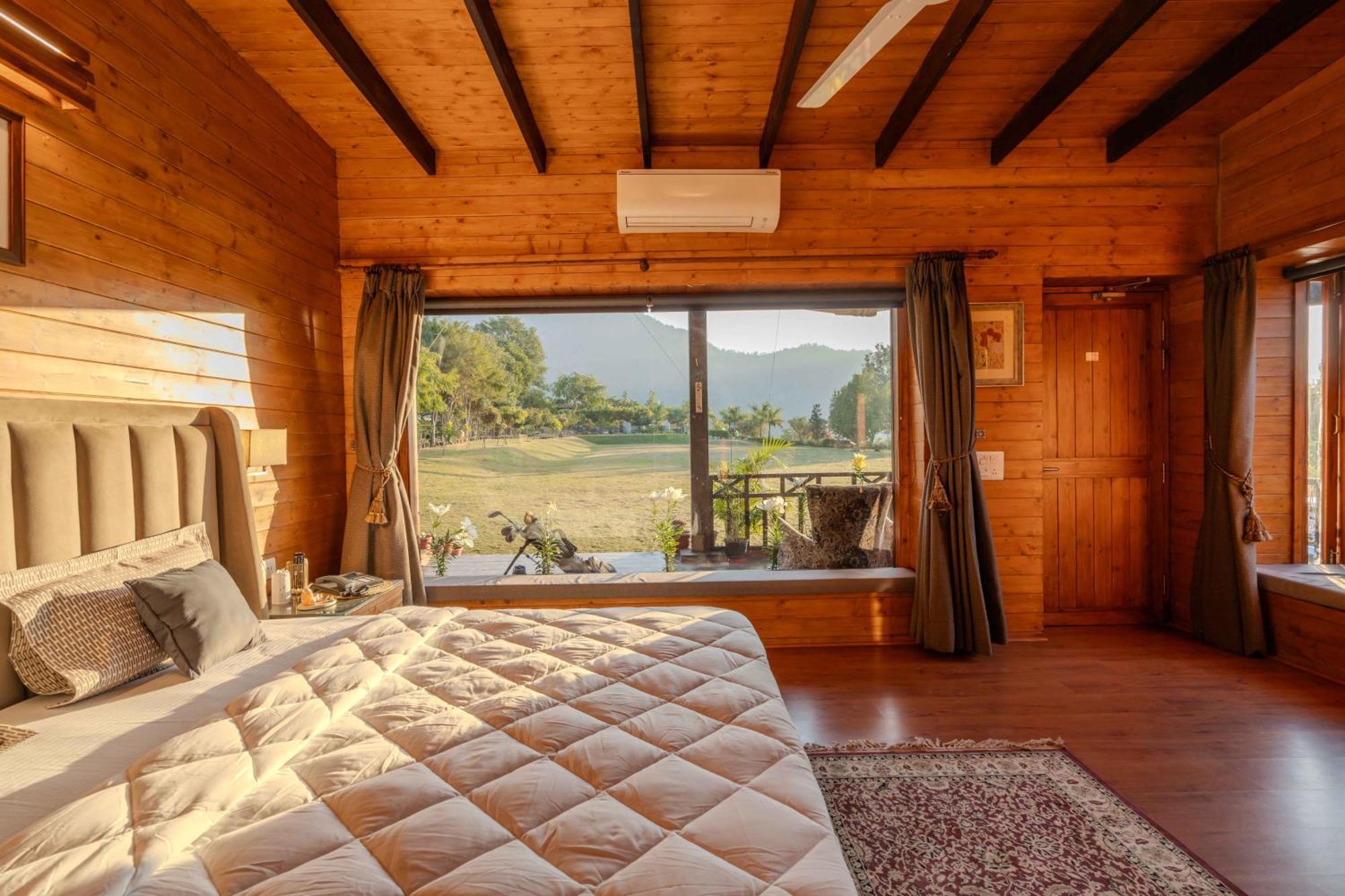 Saffronstays Timber Crest เดห์ราดุน ภายนอก รูปภาพ