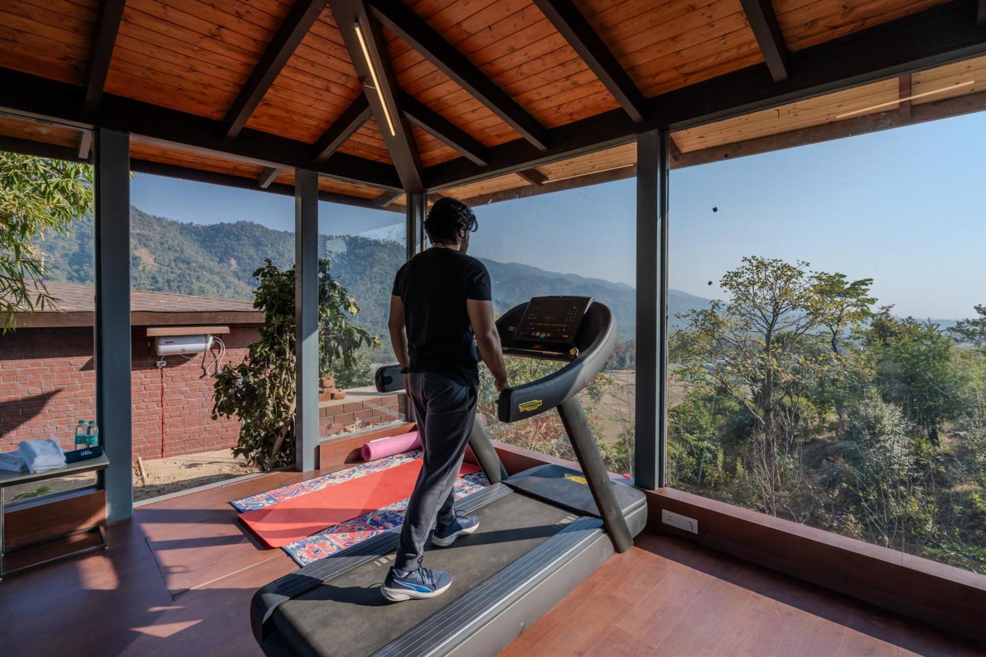Saffronstays Timber Crest เดห์ราดุน ภายนอก รูปภาพ